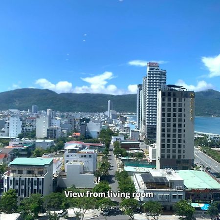 Beachfront Luxury Apartment - Rooftop Pool - ダナン市 エクステリア 写真